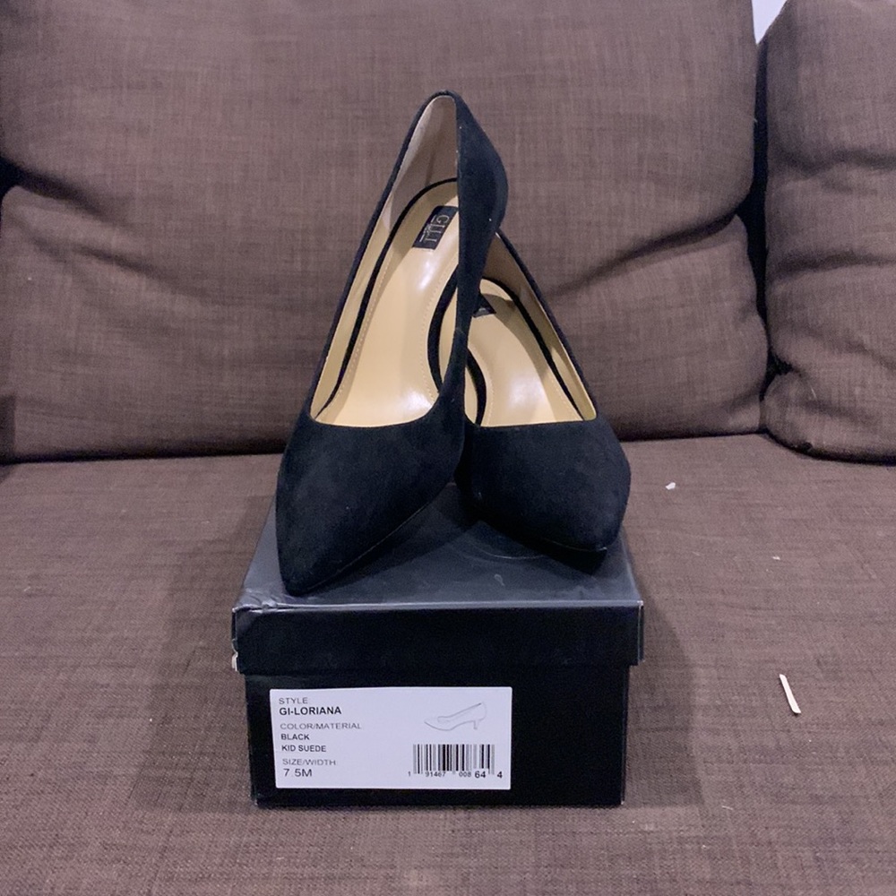 G.I.L.I. GI-Loriana Pointed Toe Mid-heel Pumps 7.5 NIB